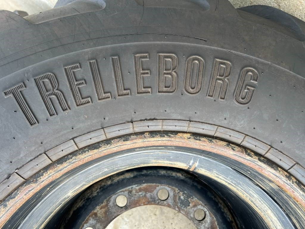 Trelleborg 710/40B22.5 AMPT - 타이어 건설기계 용 : 사진 2 Trelleborg 710/40B22.5 AMPT - 타이어 건설기계 용 : 사진 2
