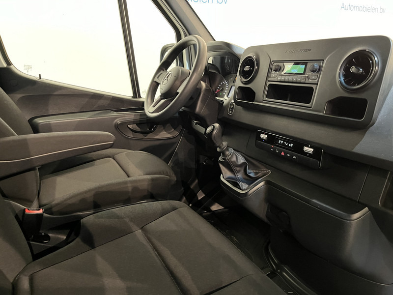 Mercedes-Benz Sprinter 315 CDI L2 RWD DC Dubbel Cabine Open Laadbak / Euro 6 / Trekhaak 3500 KG / Airco / 10.900 KM !! / BPM VRIJ !! - 플랫베드 밴, 콤비 밴 : 사진 3 Mercedes-Benz Sprinter 315 CDI L2 RWD DC Dubbel Cabine Open Laadbak / Euro 6 / Trekhaak 3500 KG / Airco / 10.900 KM !! / BPM VRIJ !! - 플랫베드 밴, 콤비 밴 : 사진 3