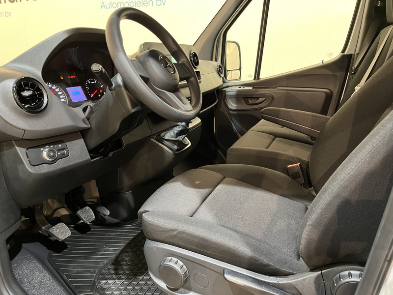 Mercedes-Benz Sprinter 315 CDI L2 RWD DC Dubbel Cabine Open Laadbak / Euro 6 / Trekhaak 3500 KG / Airco / DC 7 Pers. 650 KM !! / BPM VRIJ !! - 플랫베드 밴, 콤비 밴 : 사진 5 Mercedes-Benz Sprinter 315 CDI L2 RWD DC Dubbel Cabine Open Laadbak / Euro 6 / Trekhaak 3500 KG / Airco / DC 7 Pers. 650 KM !! / BPM VRIJ !! - 플랫베드 밴, 콤비 밴 : 사진 5