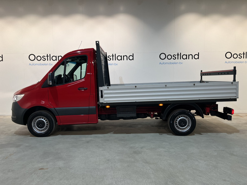 Mercedes-Benz Sprinter 317 CDI L2 RWD Automaat Open Laadbak / Euro 6 / Trekhaak 3500 KG / Airco / Cruise Control / CarPlay / Navigatie / 64.150 KM !! / BPM VRIJ !! - 플랫베드 밴 : 사진 4 Mercedes-Benz Sprinter 317 CDI L2 RWD Automaat Open Laadbak / Euro 6 / Trekhaak 3500 KG / Airco / Cruise Control / CarPlay / Navigatie / 64.150 KM !! / BPM VRIJ !! - 플랫베드 밴 : 사진 4