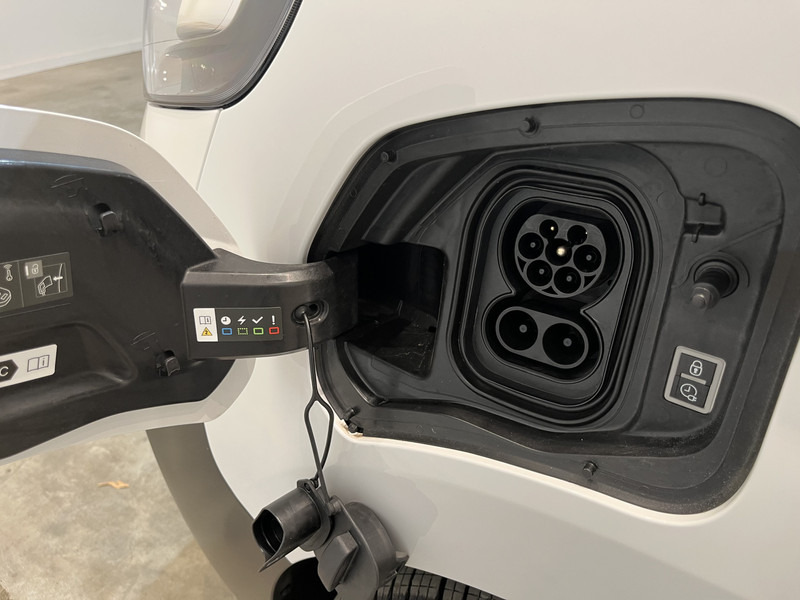 리스 Opel Vivaro-e L2 75 kWh Servicebus / Sortimo Inrichting / 100% elektrisch !! / Airco / Cruise Control / CarPlay / Camera / Navigatie / 3-Zits / 3.800 KM !! Opel Vivaro-e L2 75 kWh Servicebus / Sortimo Inrichting / 100% elektrisch !! / Airco / Cruise Control / CarPlay / Camera / Navigatie / 3-Zits / 3.800 KM !! : 사진 20