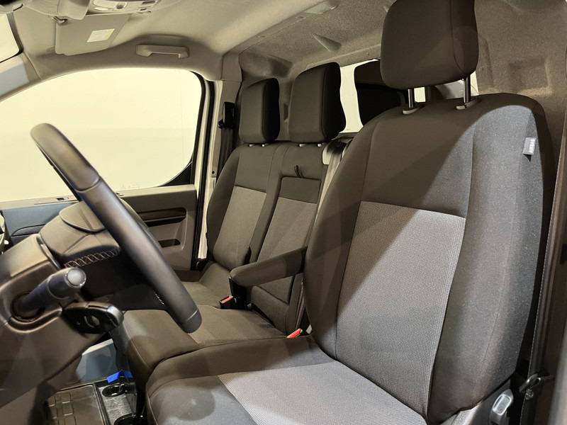 리스 Opel Vivaro-e L2 75 kWh Servicebus / Sortimo Inrichting / 100% elektrisch !! / Airco / Cruise Control / CarPlay / Camera / Navigatie / 3-Zits / 3.800 KM !! Opel Vivaro-e L2 75 kWh Servicebus / Sortimo Inrichting / 100% elektrisch !! / Airco / Cruise Control / CarPlay / Camera / Navigatie / 3-Zits / 3.800 KM !! : 사진 8