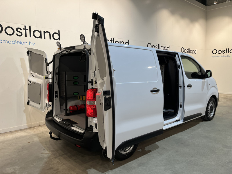 Peugeot e-Expert EV L2 75 kWh Servicebus / Inrichting / 100% Elektrisch / Airco / 220V. / Trekhaak / Camera / Cruise Control / Navigatie / CarPlay / 3-Zits 13.000 KM !! - 소형 밴, 전기 밴 : 사진 2 Peugeot e-Expert EV L2 75 kWh Servicebus / Inrichting / 100% Elektrisch / Airco / 220V. / Trekhaak / Camera / Cruise Control / Navigatie / CarPlay / 3-Zits 13.000 KM !! - 소형 밴, 전기 밴 : 사진 2