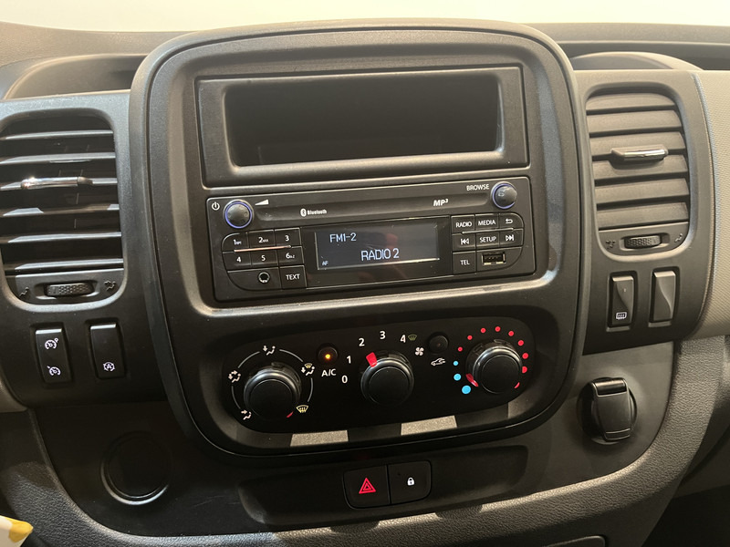 리스 Renault Trafic 1.6 dCi L2H2 125 PK Servicebus / Inrichting / Euro 6 / 2X Schuifdeur / Airco / Cruise Control / PDC / Trekhaak / Imperiaal / 96.200 KM !! Renault Trafic 1.6 dCi L2H2 125 PK Servicebus / Inrichting / Euro 6 / 2X Schuifdeur / Airco / Cruise Control / PDC / Trekhaak / Imperiaal / 96.200 KM !! : 사진 9