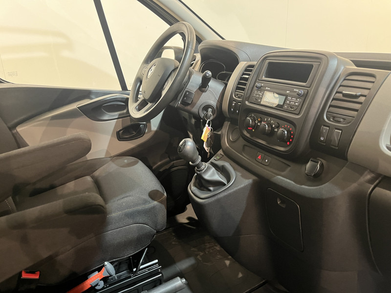 Renault Trafic 1.6 dCi L2H2 125 PK Servicebus / Inrichting / Euro 6 / 2X Schuifdeur / Airco / Cruise Control / PDC / Trekhaak / Imperiaal / 96.200 KM !! - 소형 밴 : 사진 3 Renault Trafic 1.6 dCi L2H2 125 PK Servicebus / Inrichting / Euro 6 / 2X Schuifdeur / Airco / Cruise Control / PDC / Trekhaak / Imperiaal / 96.200 KM !! - 소형 밴 : 사진 3