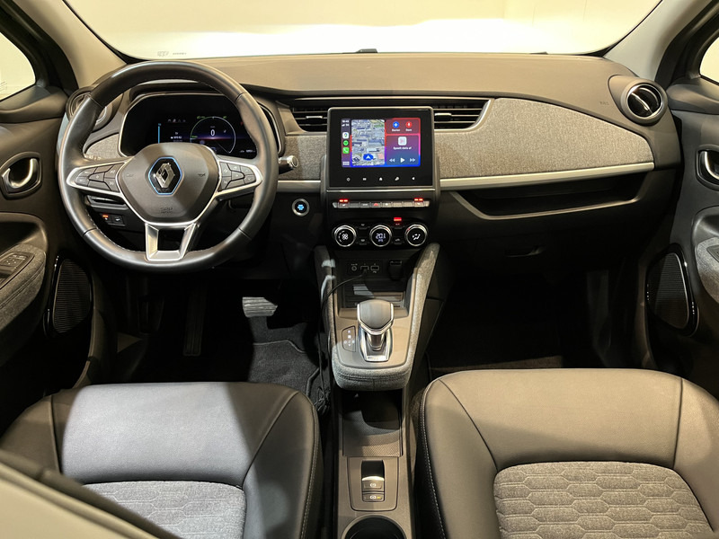Renault ZOE R110 Experience 52 kWh (Huuraccu) / CarPlay / Camera / Airco / Cruise Control / LMV / Navigatie / 11.000 KM !! Prijs ex BTW € 11.500,- - 해치백 : 사진 2 Renault ZOE R110 Experience 52 kWh (Huuraccu) / CarPlay / Camera / Airco / Cruise Control / LMV / Navigatie / 11.000 KM !! Prijs ex BTW € 11.500,- - 해치백 : 사진 2
