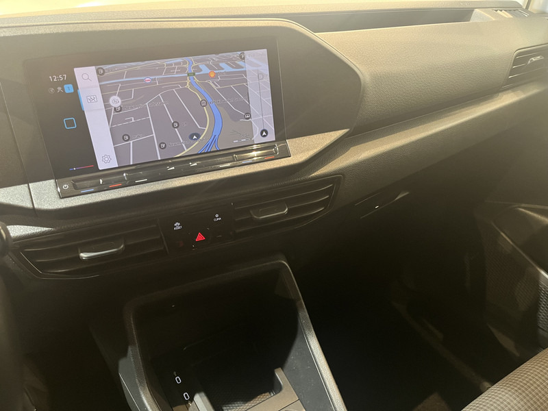 소형 밴 Volkswagen Caddy 2.0 TDI Comfort 123 PK DSG Automaat Servicebus / Sortimo Inrichting / Euro 6 / Airco / Cruise Control / Camera / CarPlay / Navigatie : 사진 7