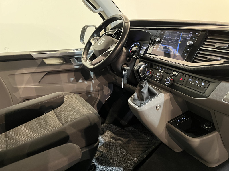 Volkswagen Transporter 2.0 TDI L2H1 30 DC Dubbel Cabine 150 PK Automaat / Euro 6 / Airco / Cruise Control / Camera / CarPlay / Trekhaak / Navigatie / Klep - 소형 밴, 콤비 밴 : 사진 3 Volkswagen Transporter 2.0 TDI L2H1 30 DC Dubbel Cabine 150 PK Automaat / Euro 6 / Airco / Cruise Control / Camera / CarPlay / Trekhaak / Navigatie / Klep - 소형 밴, 콤비 밴 : 사진 3