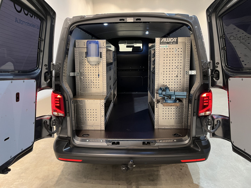 Volkswagen Transporter 2.0 TDI L2H1 Servicebus / Aluca Inrichting / Euro 6 / 220V. / Airco / Cruise Control / Trekhaak / CarPlay / PDC / 3-Zits / 51.100 KM !! - 소형 밴 : 사진 4 Volkswagen Transporter 2.0 TDI L2H1 Servicebus / Aluca Inrichting / Euro 6 / 220V. / Airco / Cruise Control / Trekhaak / CarPlay / PDC / 3-Zits / 51.100 KM !! - 소형 밴 : 사진 4