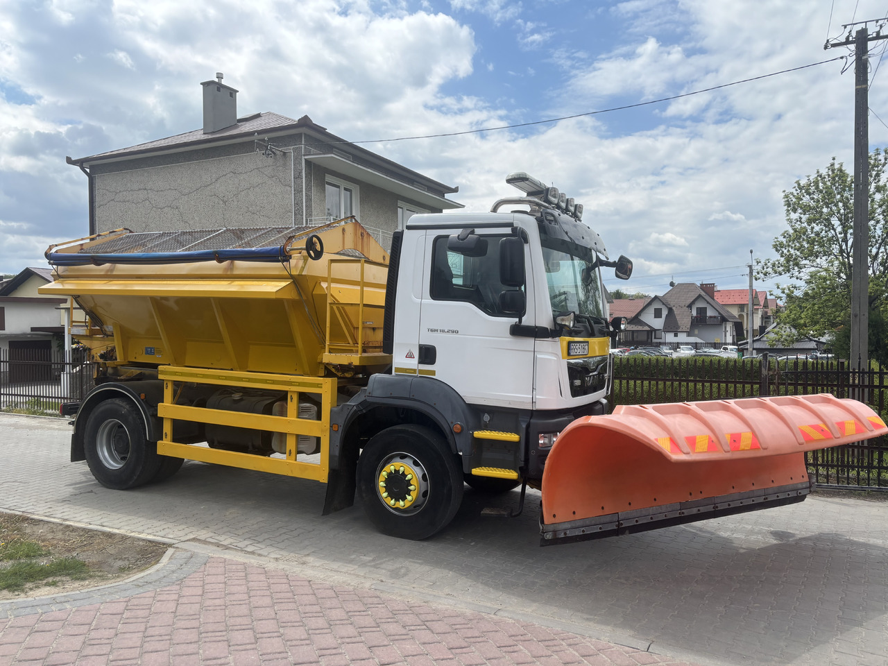MAN TGM 18.290 4X4BB GRITTER/SPREADER PLOUGH ECON - 제설차량 : 사진 2 MAN TGM 18.290 4X4BB GRITTER/SPREADER PLOUGH ECON - 제설차량 : 사진 2