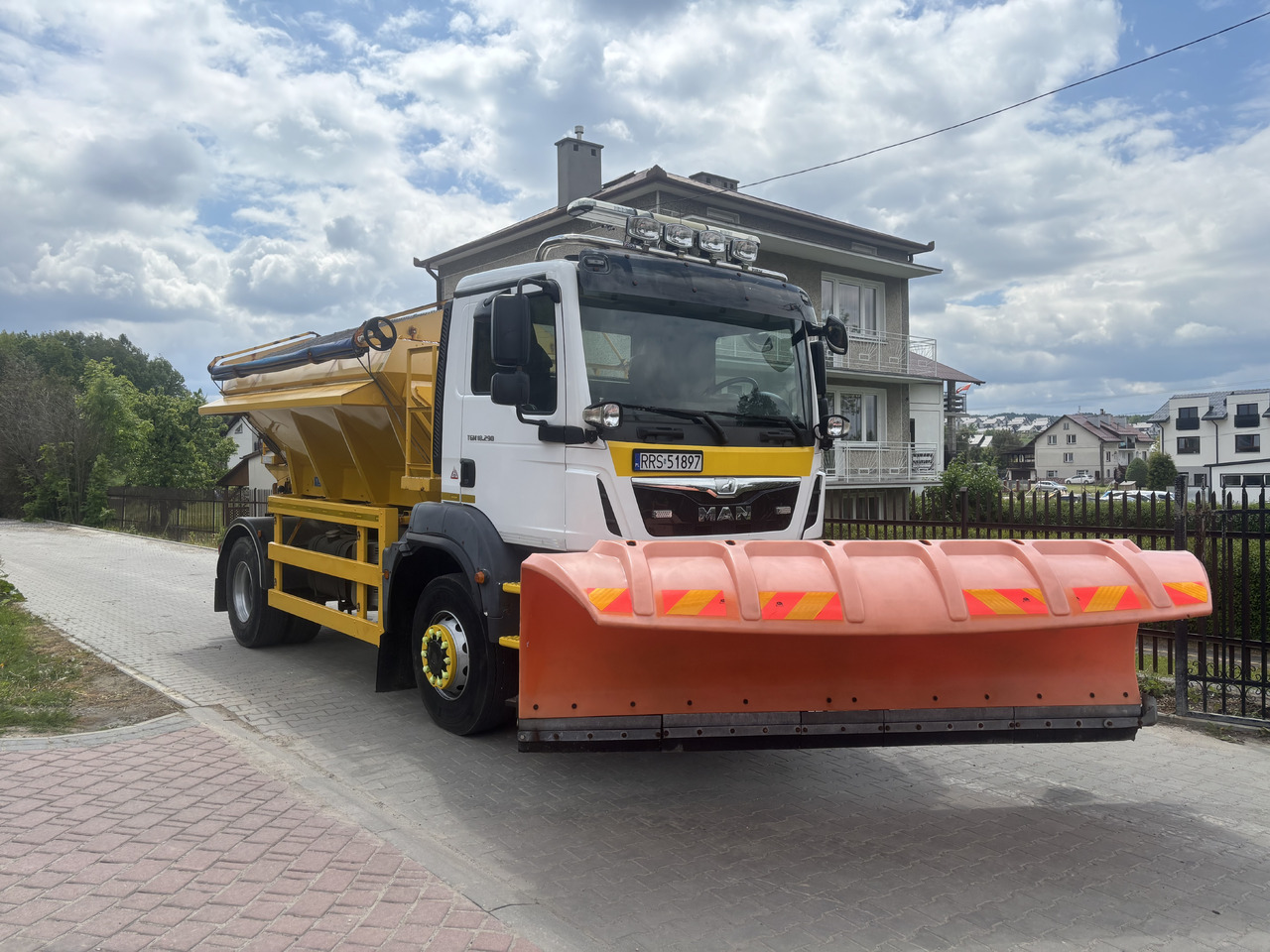 MAN TGM 18.290 4X4BB GRITTER/SPREADER PLOUGH ECON - 제설차량 : 사진 1 MAN TGM 18.290 4X4BB GRITTER/SPREADER PLOUGH ECON - 제설차량 : 사진 1