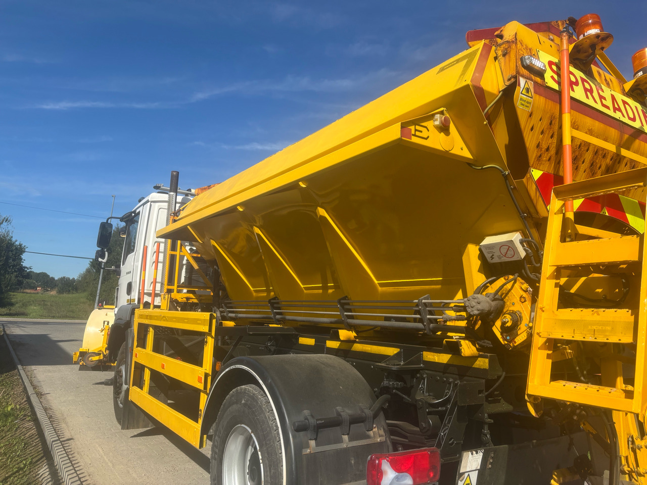 MAN TGM 18.290 4x4 BB GRITTER/SPREADER/PLOUGH - 제설차량 : 사진 4 MAN TGM 18.290 4x4 BB GRITTER/SPREADER/PLOUGH - 제설차량 : 사진 4
