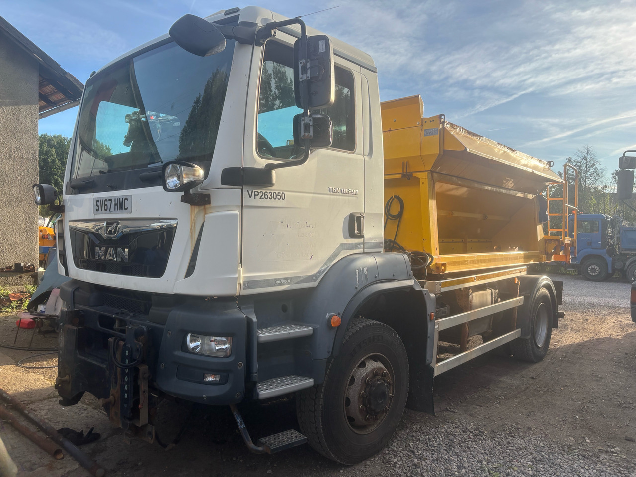 MAN TGM 18.290 4x4BB SPREADER/GRITTER/Plough - 제설차량 : 사진 1 MAN TGM 18.290 4x4BB SPREADER/GRITTER/Plough - 제설차량 : 사진 1