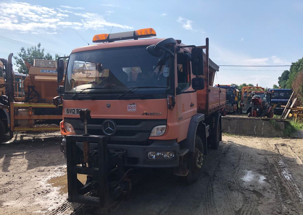 덤프트럭 Mercedes-Benz Atego 1324 4x4 wywrotka piaskarka solarka : 사진 12 덤프트럭 Mercedes-Benz Atego 1324 4x4 wywrotka piaskarka solarka : 사진 12