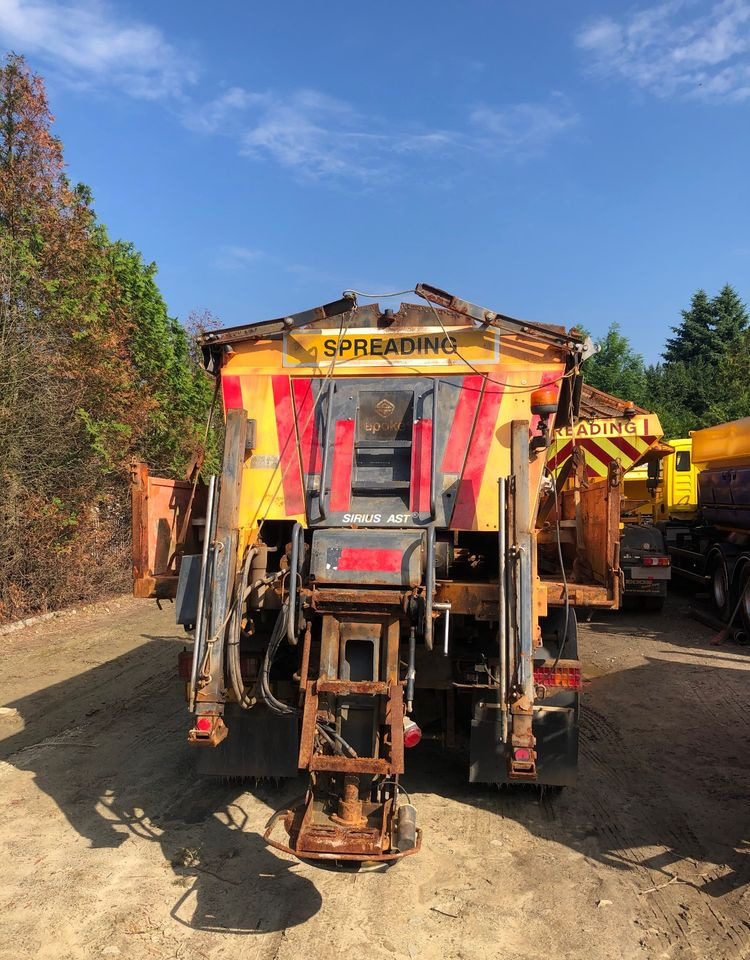 덤프트럭 Mercedes-Benz Atego 1324 4x4 wywrotka piaskarka solarka : 사진 9 덤프트럭 Mercedes-Benz Atego 1324 4x4 wywrotka piaskarka solarka : 사진 9