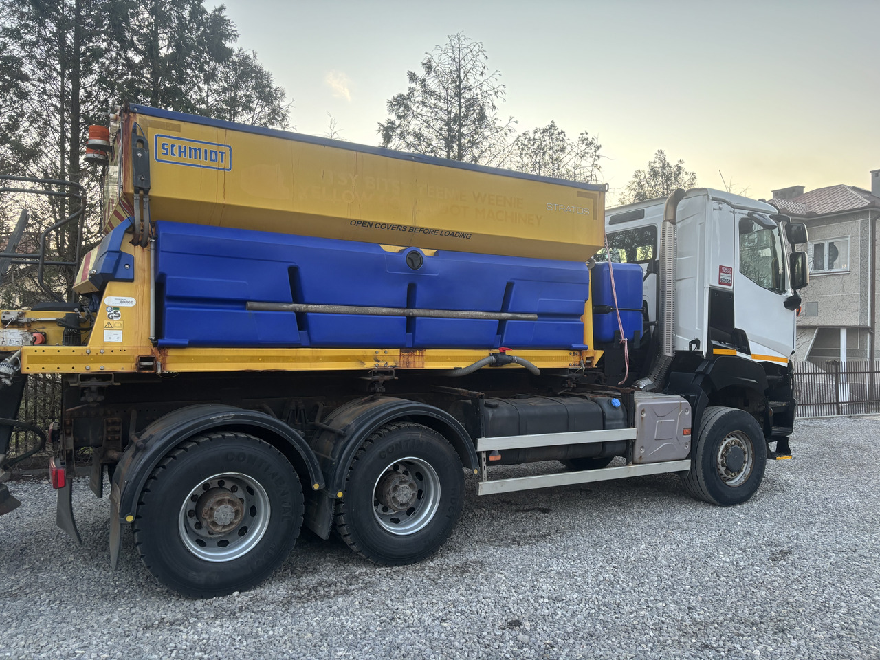 RENAULT K380 6x6 K380 6x6 SCHMIDT STRATOS III GRITTER/SPREADER PLOUGH - 제설차량 : 사진 3 RENAULT K380 6x6 K380 6x6 SCHMIDT STRATOS III GRITTER/SPREADER PLOUGH - 제설차량 : 사진 3