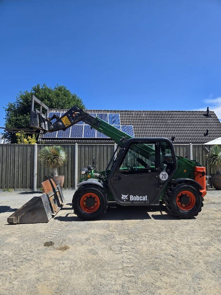 Bobcat T 2250 - 텔레스코픽 핸들러 : 사진 1 Bobcat T 2250 - 텔레스코픽 핸들러 : 사진 1