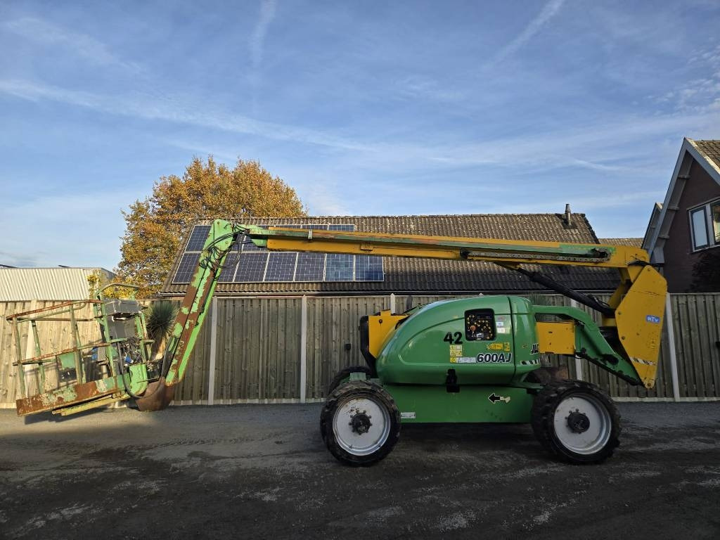 JLG 600 AJ - 관절 붐 : 사진 1 JLG 600 AJ - 관절 붐 : 사진 1