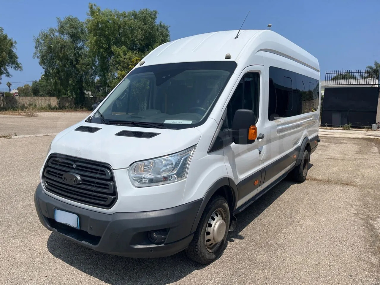 Ford Transit - 소형 버스, 승합차 : 사진 4 Ford Transit - 소형 버스, 승합차 : 사진 4