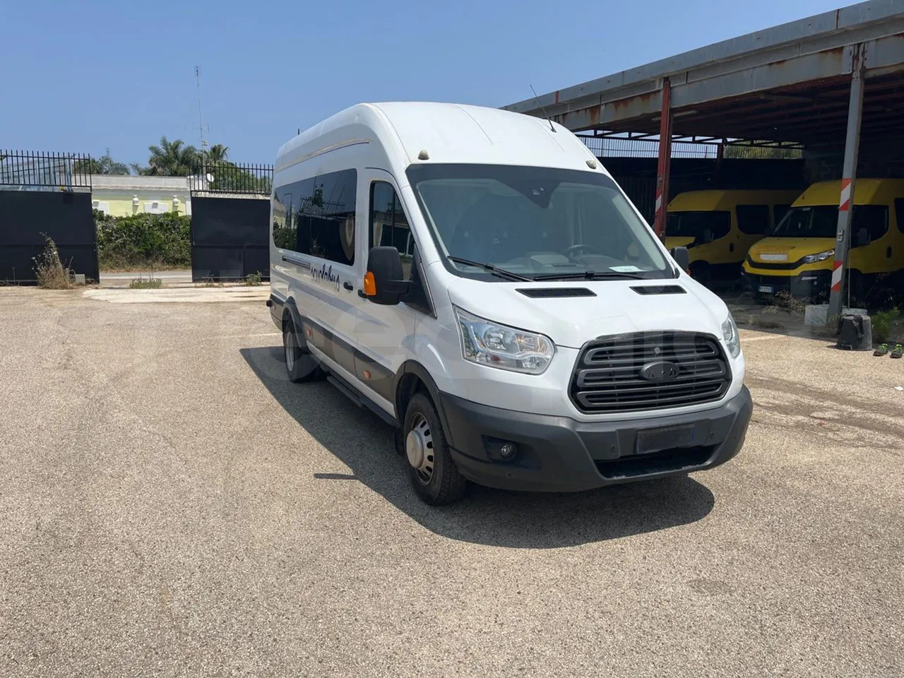 Ford Transit - 소형 버스, 승합차 : 사진 1 Ford Transit - 소형 버스, 승합차 : 사진 1