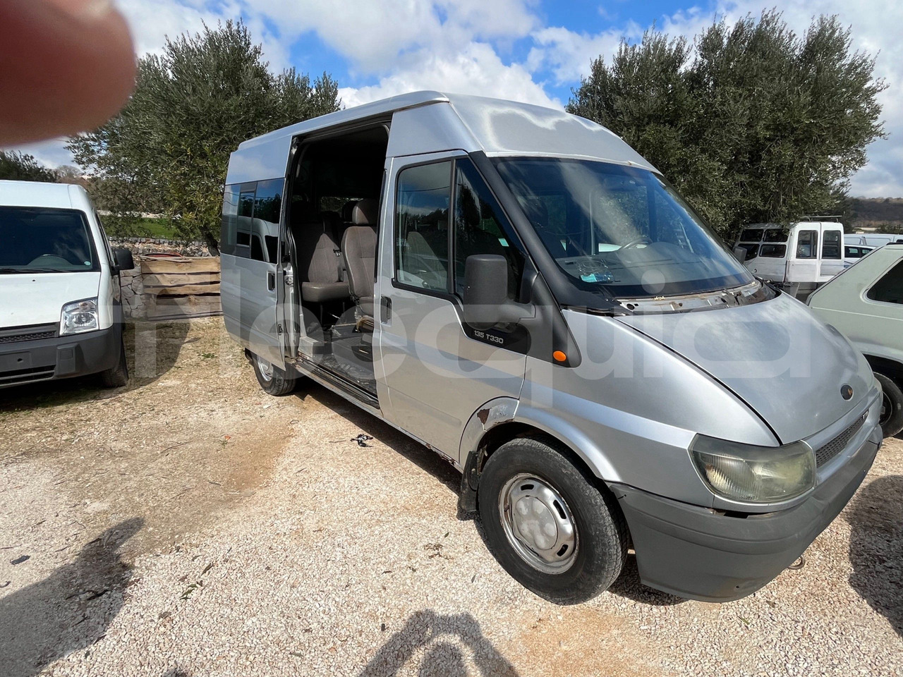 Ford Transit - 대형 버스 : 사진 1 Ford Transit - 대형 버스 : 사진 1