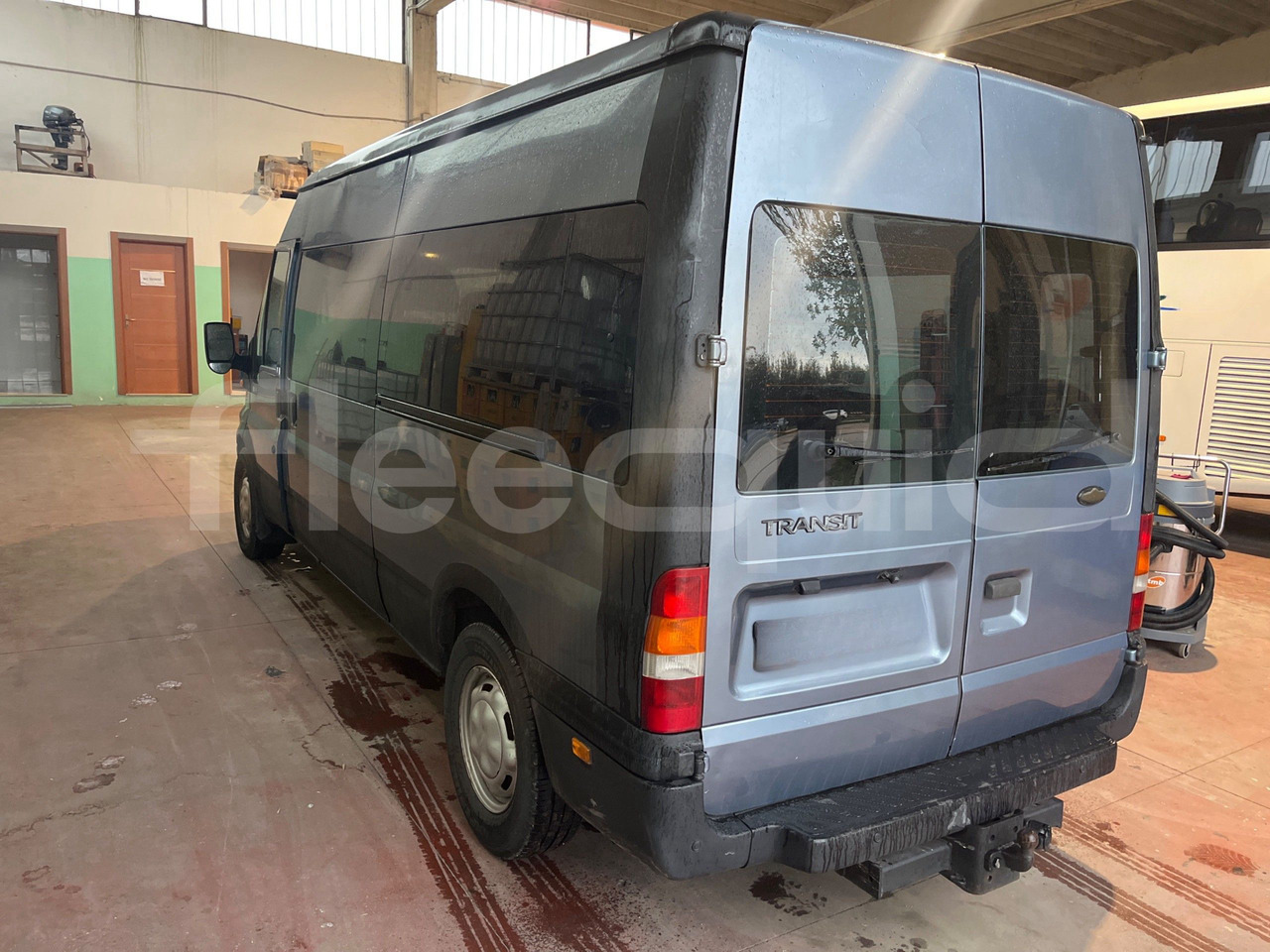 Ford Transit - 소형 버스, 승합차 : 사진 5 Ford Transit - 소형 버스, 승합차 : 사진 5