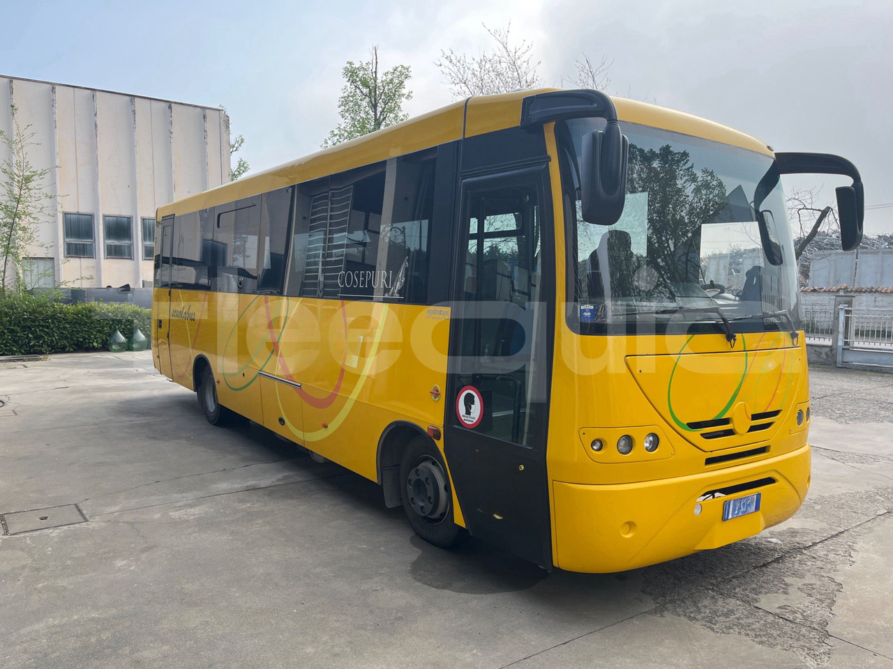 Iveco 100/E4 - 스쿨버스 : 사진 1 Iveco 100/E4 - 스쿨버스 : 사진 1