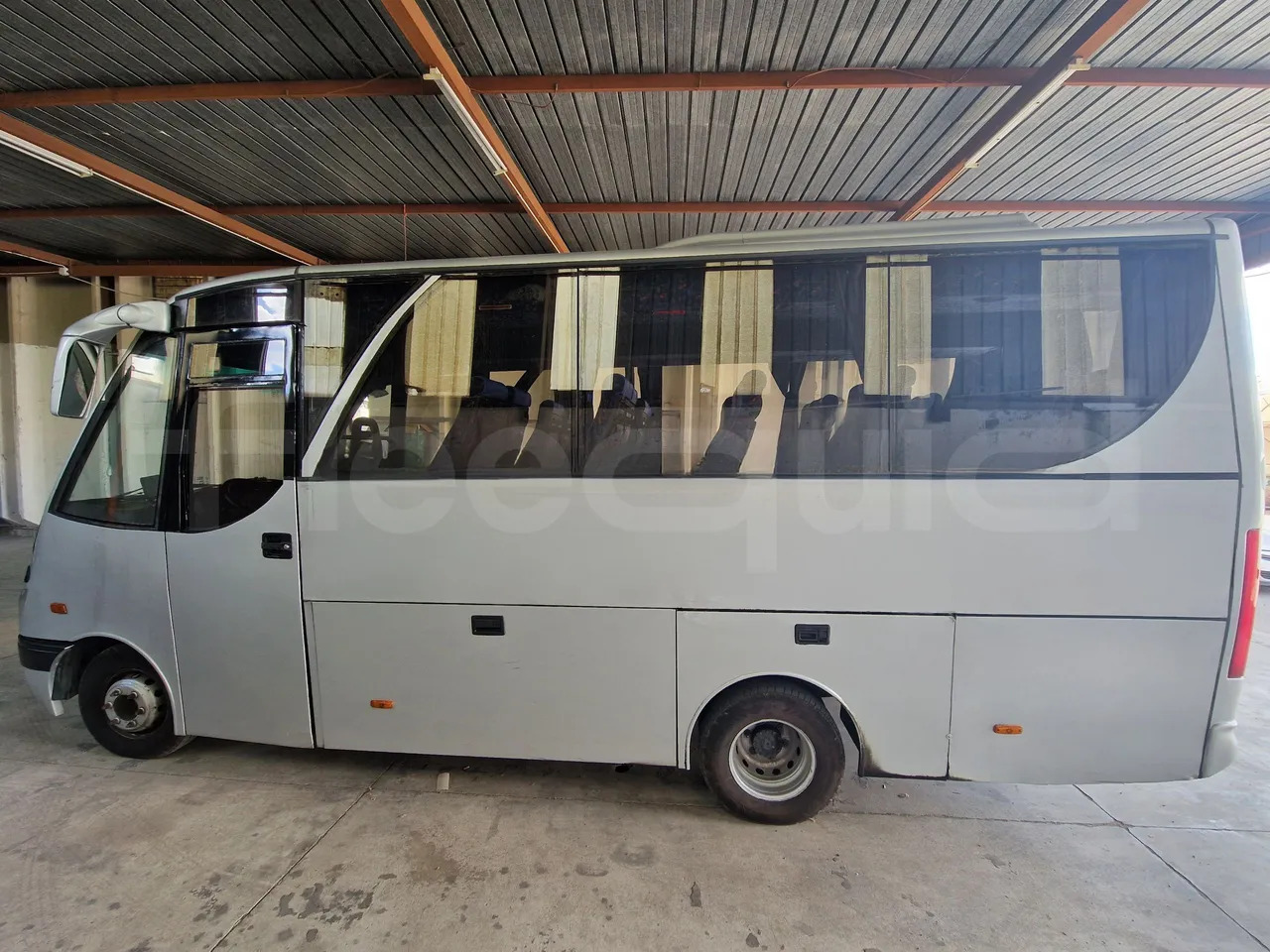 Iveco 65C15/70 - 대형 버스 : 사진 5 Iveco 65C15/70 - 대형 버스 : 사진 5