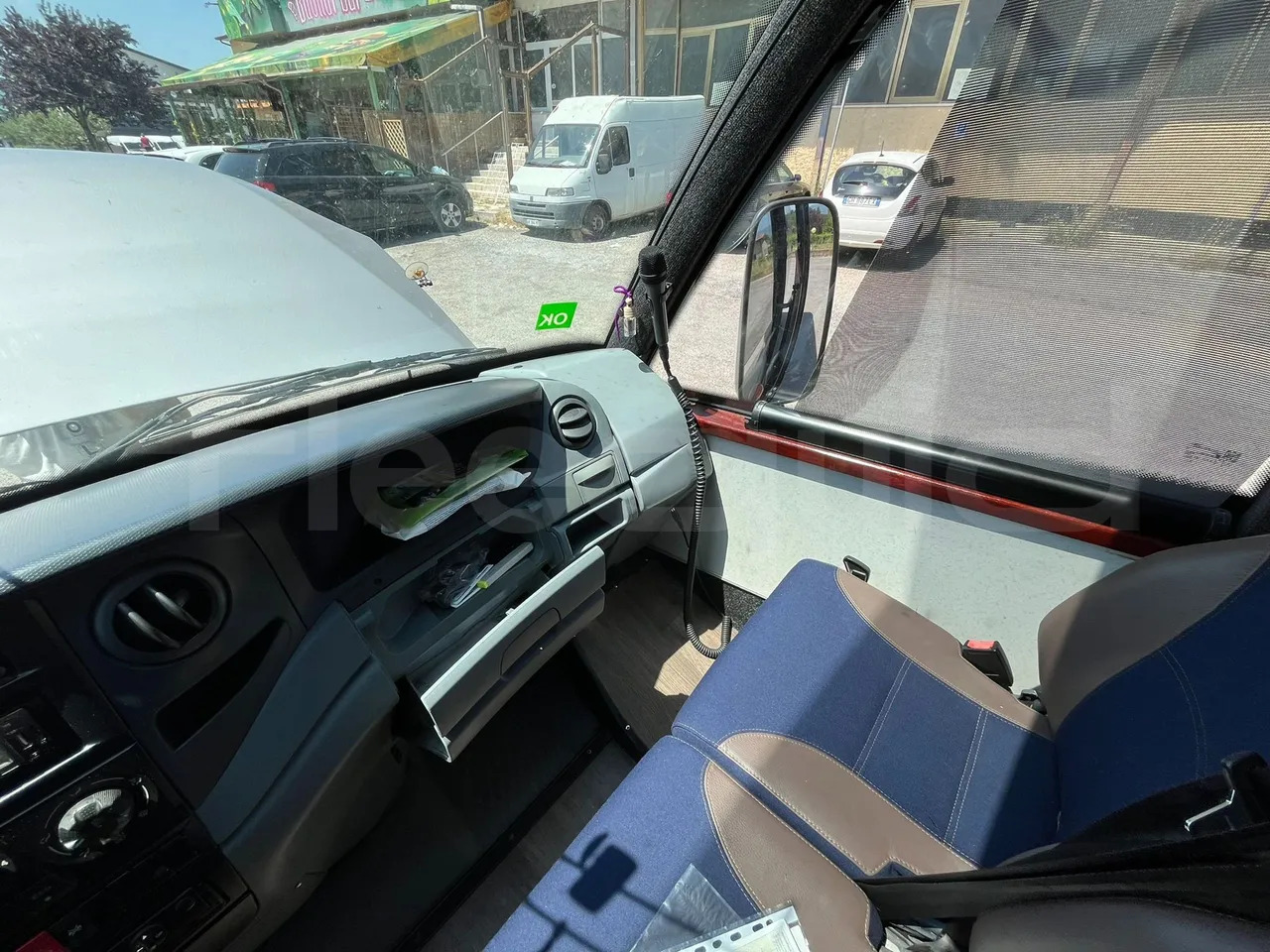 Iveco A65C/E4/27 - 대형 버스 : 사진 3 Iveco A65C/E4/27 - 대형 버스 : 사진 3