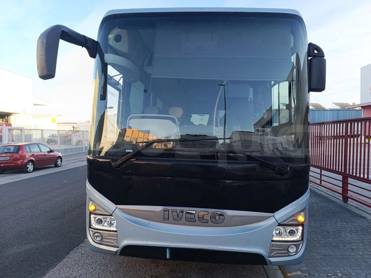 Iveco Crossway - 대형 버스 : 사진 2 Iveco Crossway - 대형 버스 : 사진 2