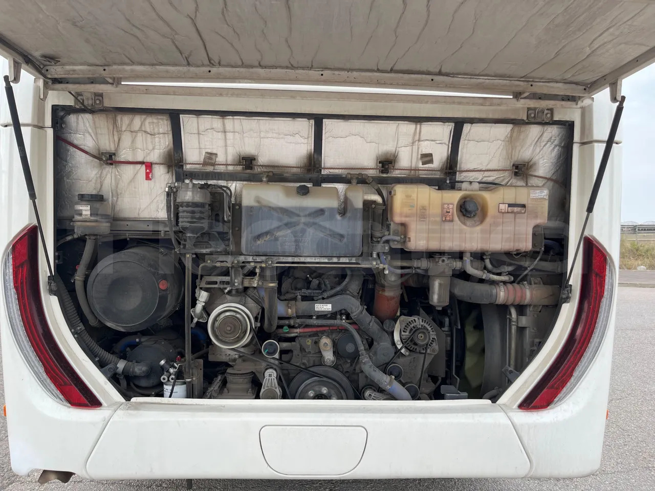 Iveco Crossway - 교외 버스 : 사진 5 Iveco Crossway - 교외 버스 : 사진 5