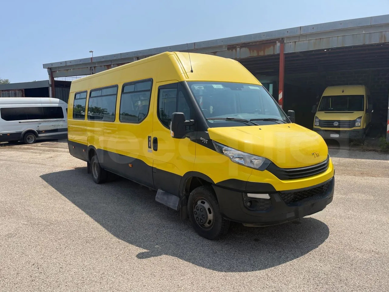 Iveco Daily - 스쿨버스 : 사진 1 Iveco Daily - 스쿨버스 : 사진 1