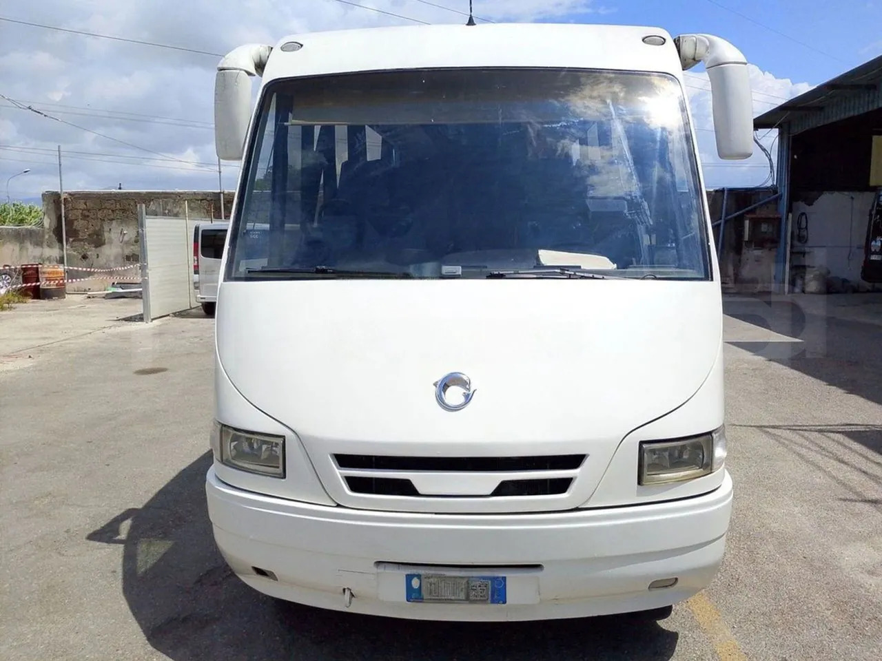Iveco Daily - 대형 버스 : 사진 2 Iveco Daily - 대형 버스 : 사진 2
