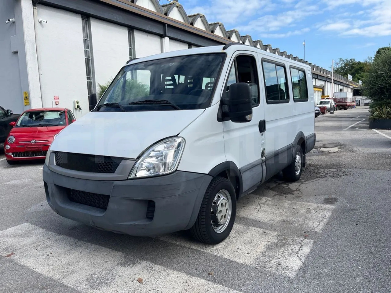 Iveco Daily - 소형 버스, 승합차 : 사진 4 Iveco Daily - 소형 버스, 승합차 : 사진 4