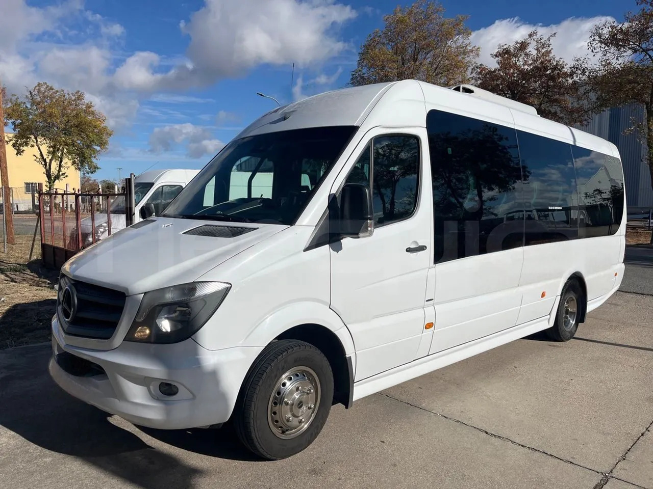 Mercedes-Benz Sprinter - 대형 버스 : 사진 4 Mercedes-Benz Sprinter - 대형 버스 : 사진 4