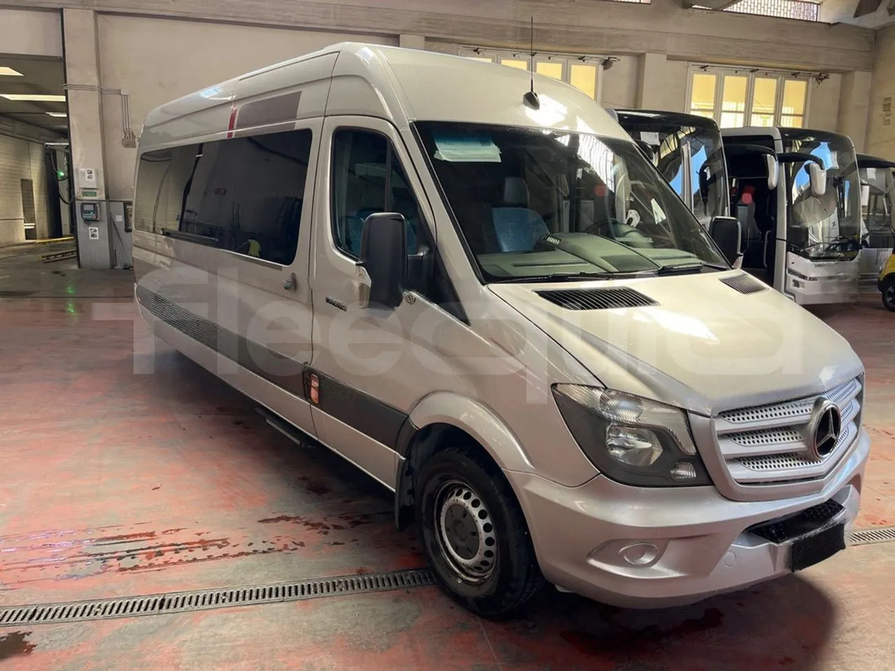 Mercedes-Benz Sprinter - 소형 버스, 승합차 : 사진 1 Mercedes-Benz Sprinter - 소형 버스, 승합차 : 사진 1