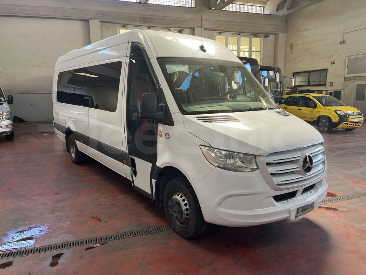 Mercedes-Benz Sprinter - 소형 버스, 승합차 : 사진 1 Mercedes-Benz Sprinter - 소형 버스, 승합차 : 사진 1