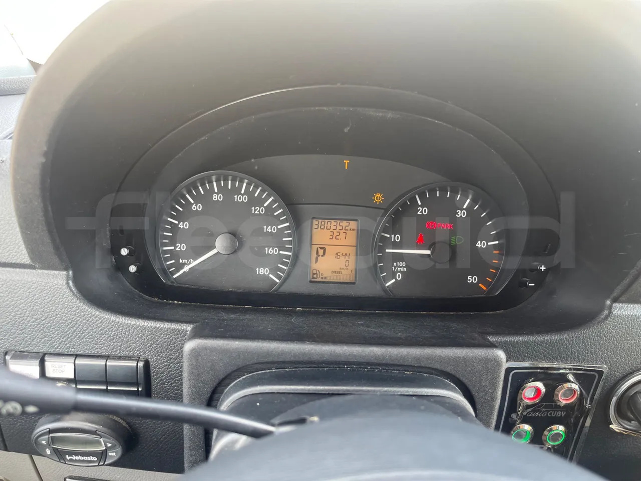 Mercedes-Benz Sprinter - 소형 버스, 승합차 : 사진 3 Mercedes-Benz Sprinter - 소형 버스, 승합차 : 사진 3