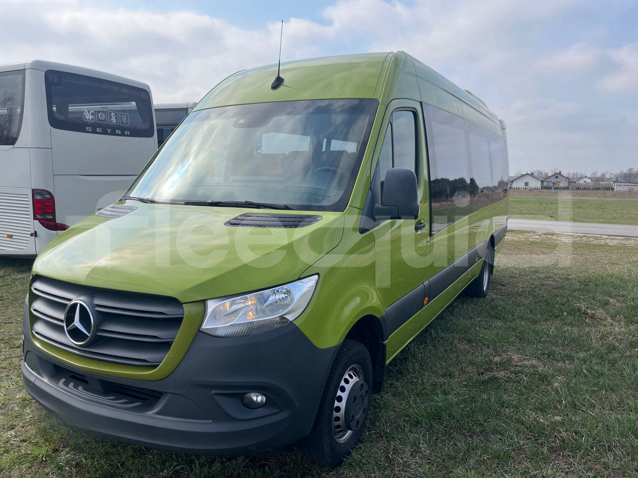 Mercedes-Benz Sprinter - 대형 버스 : 사진 4 Mercedes-Benz Sprinter - 대형 버스 : 사진 4