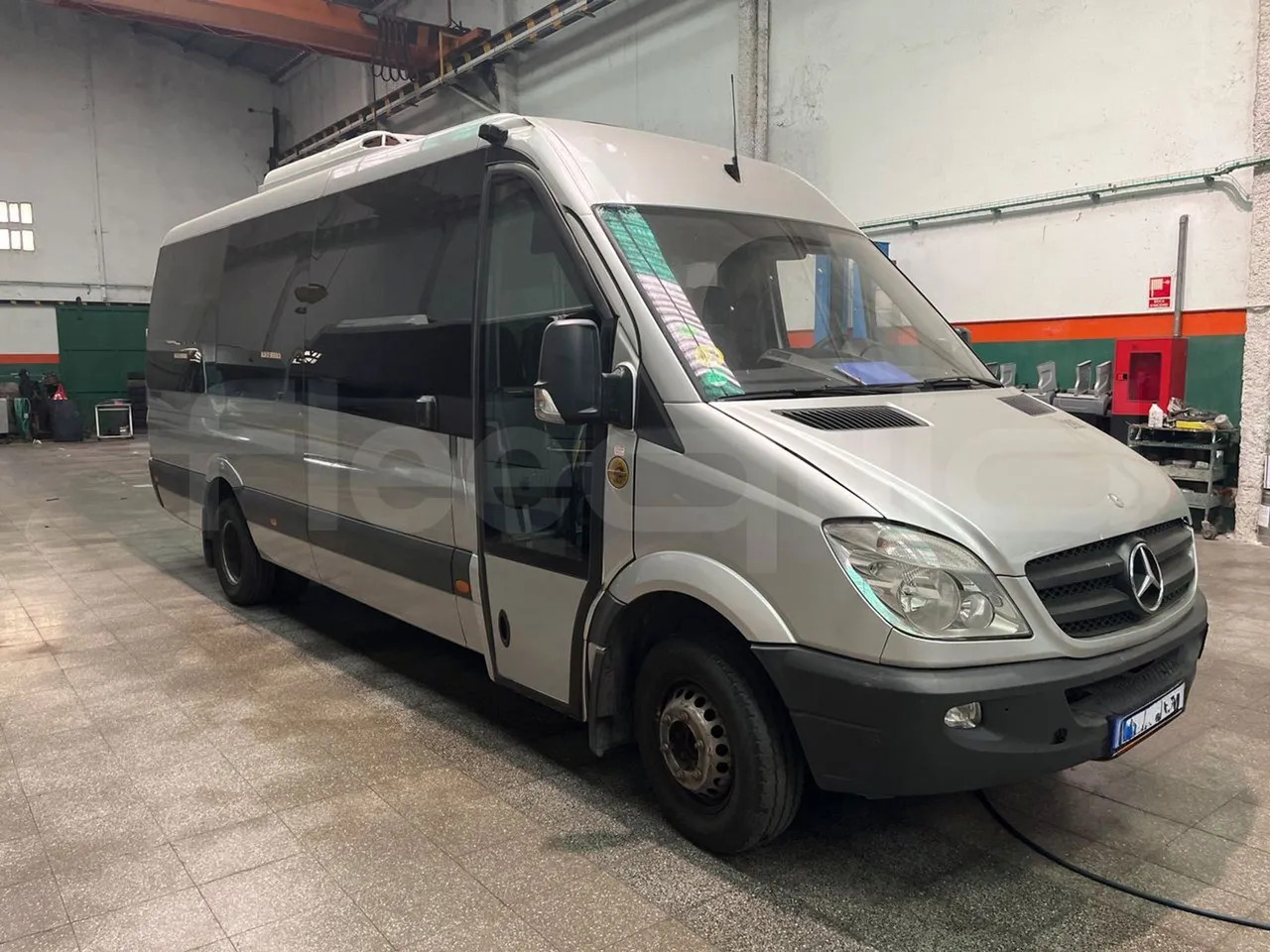 Mercedes-Benz Sprinter - 교외 버스 : 사진 1 Mercedes-Benz Sprinter - 교외 버스 : 사진 1