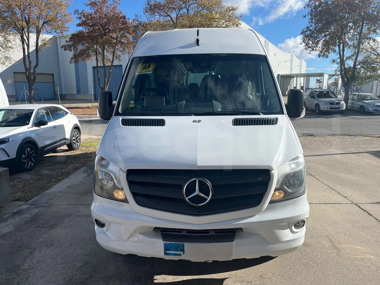 Mercedes-Benz Sprinter - 대형 버스 : 사진 2 Mercedes-Benz Sprinter - 대형 버스 : 사진 2