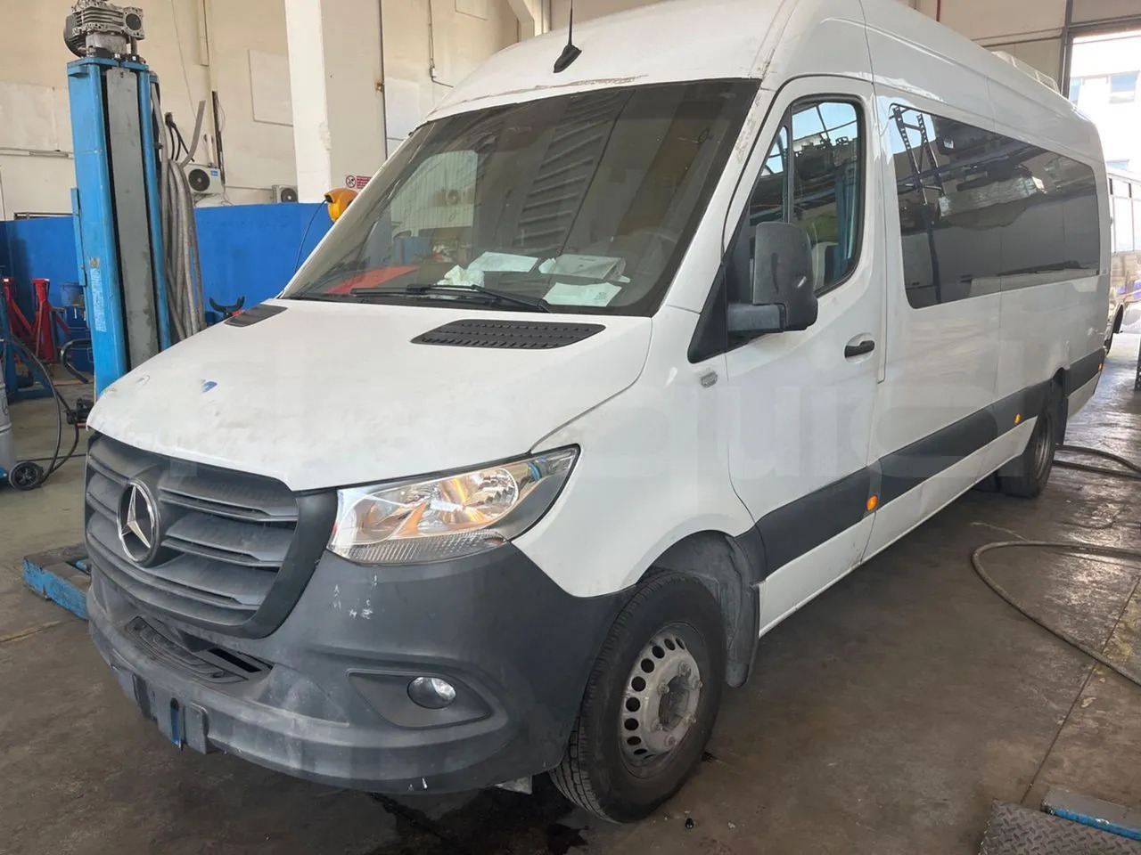 Mercedes-Benz Sprinter - 소형 버스, 승합차 : 사진 4 Mercedes-Benz Sprinter - 소형 버스, 승합차 : 사진 4