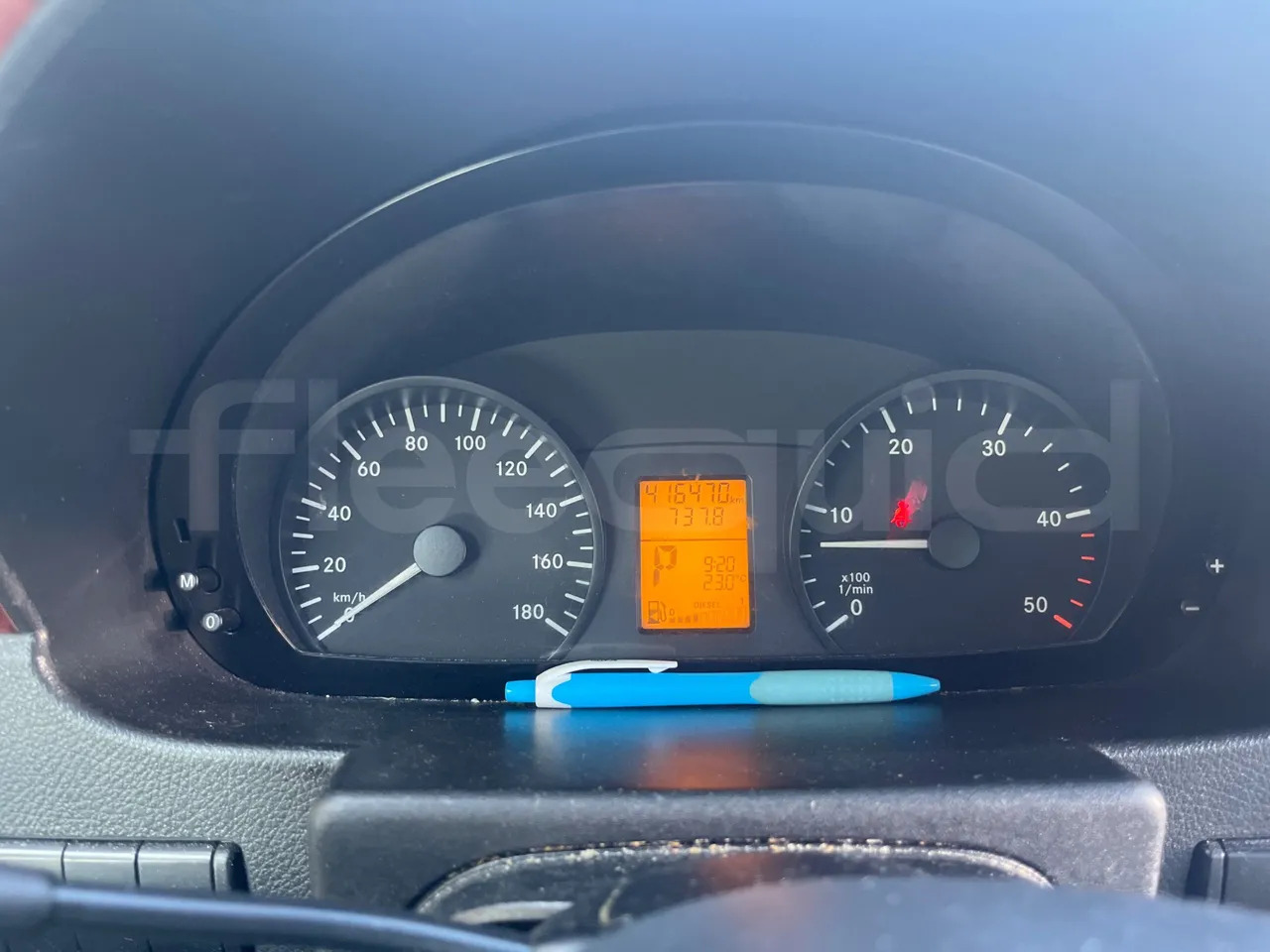 Mercedes-Benz Sprinter - 소형 버스, 승합차 : 사진 2 Mercedes-Benz Sprinter - 소형 버스, 승합차 : 사진 2