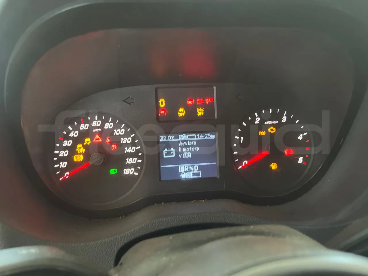 Mercedes-Benz Sprinter - 소형 버스, 승합차 : 사진 3 Mercedes-Benz Sprinter - 소형 버스, 승합차 : 사진 3