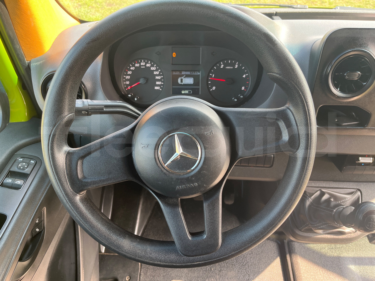 Mercedes-Benz Sprinter - 대형 버스 : 사진 3 Mercedes-Benz Sprinter - 대형 버스 : 사진 3