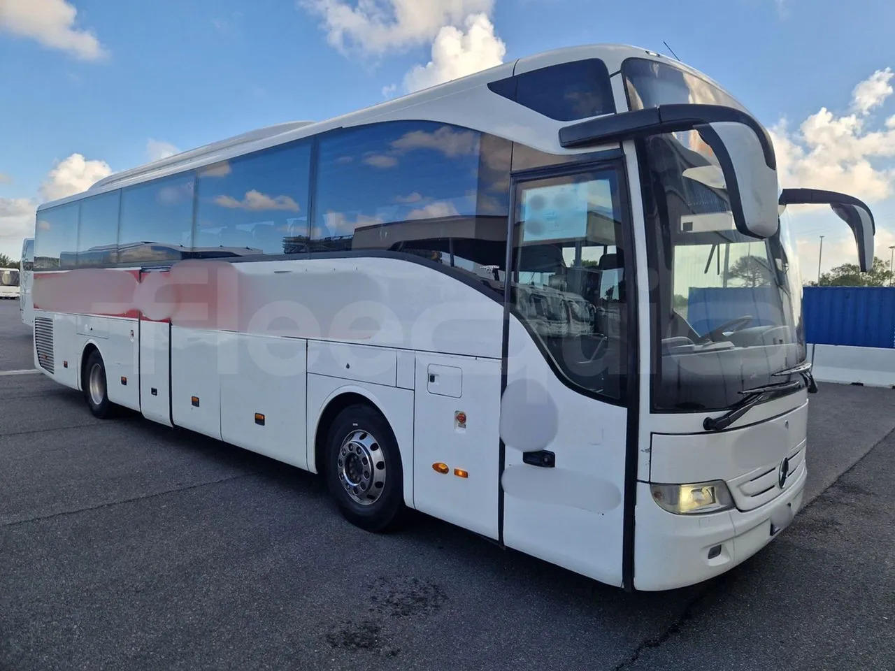Mercedes-Benz Tourismo - 대형 버스 : 사진 1 Mercedes-Benz Tourismo - 대형 버스 : 사진 1
