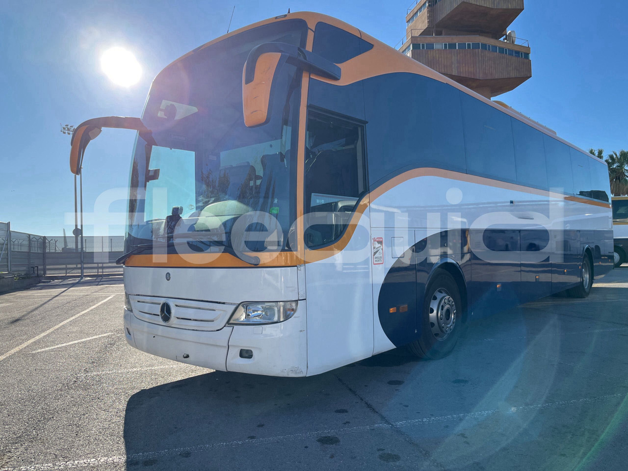 Mercedes-Benz Tourismo - 대형 버스 : 사진 4 Mercedes-Benz Tourismo - 대형 버스 : 사진 4