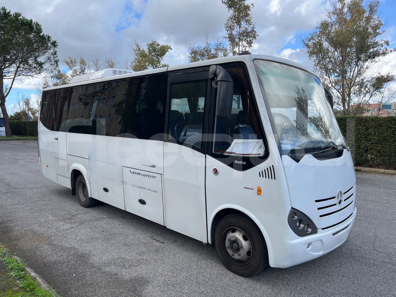 Mercedes-Benz Vario - 대형 버스 : 사진 1 Mercedes-Benz Vario - 대형 버스 : 사진 1