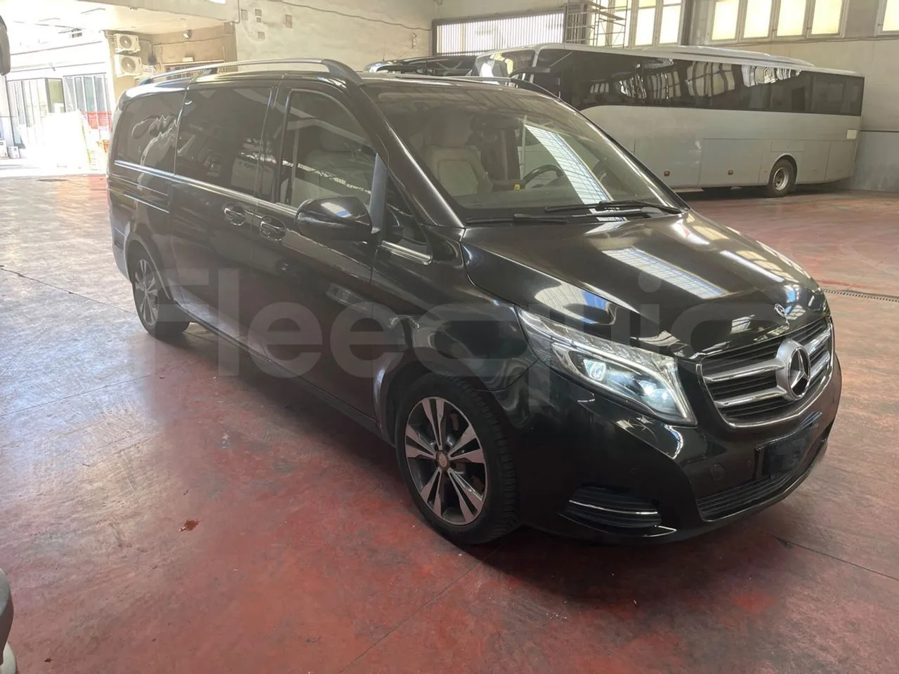 Mercedes-Benz Viano - 소형 버스, 승합차 : 사진 1 Mercedes-Benz Viano - 소형 버스, 승합차 : 사진 1