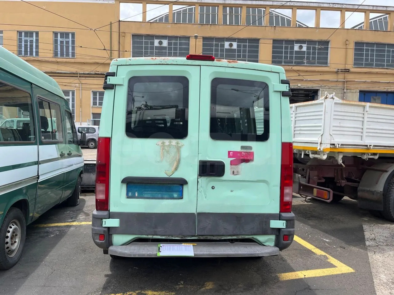 N.2Iveco Daily - 소형 버스, 승합차 : 사진 4 N.2Iveco Daily - 소형 버스, 승합차 : 사진 4